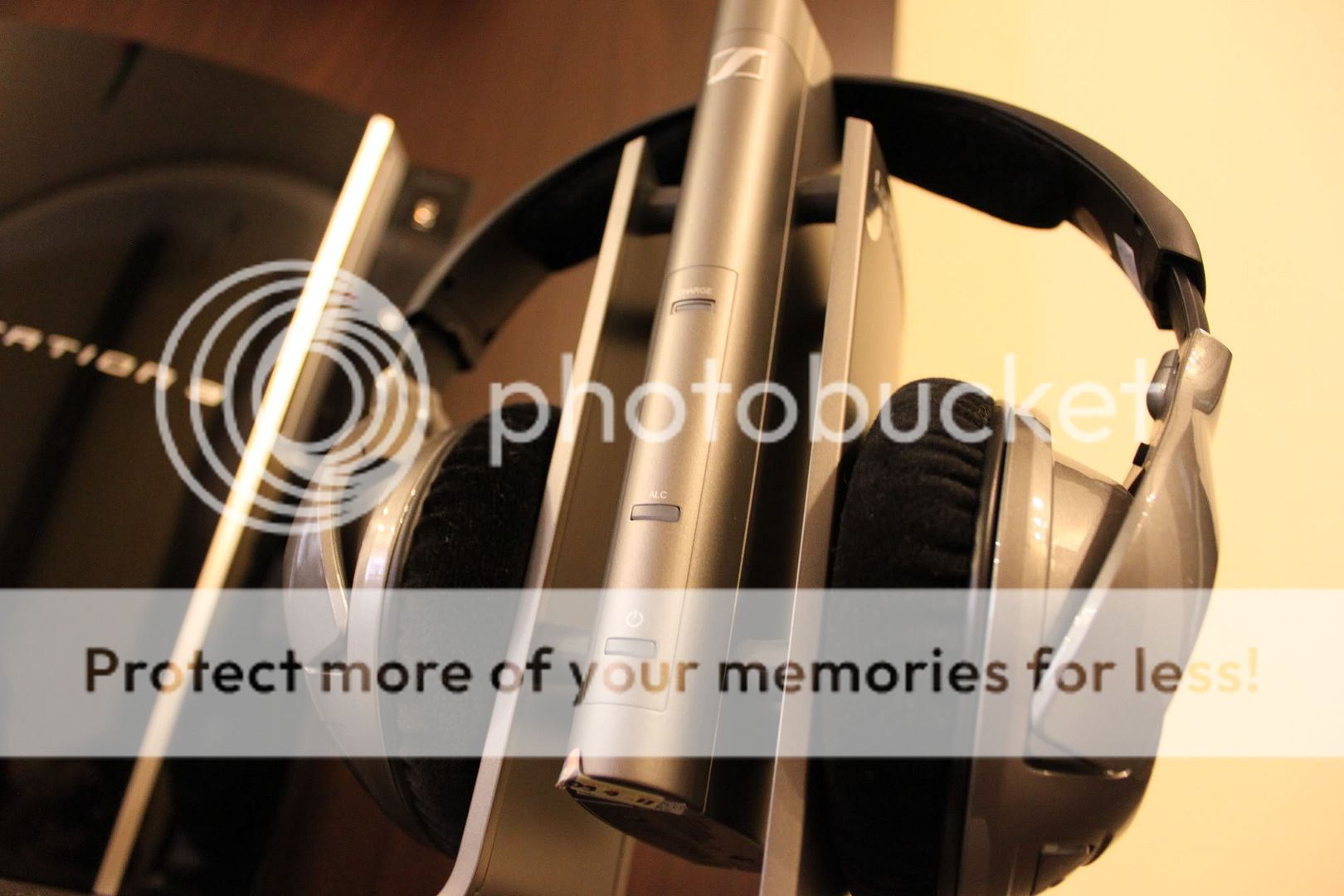 Bán Headphone không dây Sennheiser HDR180 99% - 1